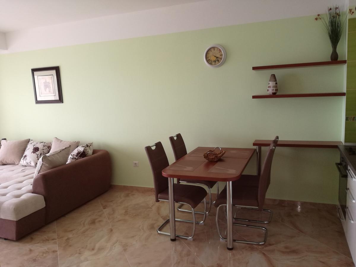 Apartment Sea Space 3 Dobra Voda Exterior photo
